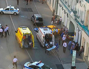 ВОЗАЧ АУТОМОБИЛА ПОВРИЈЕДИО ПЕТОРО ПЈЕШАКА У МОСКВИ