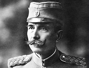 ПЕТАР БОЈОВИЋ - СЛАВЉЕН И ПОНИЖЕН