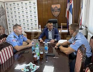 САВКОВИЋ: ХЕРОЈСКИ ЧИН БУРАЗОРА ПОДСЈЕTНИК НА ОДГОВОРНОСT КОЈУ НОСИ ПОЛИЦИЈСКИ ПОСАО