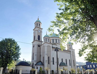 УХАПШЕНА ДВА ЛИЦА ОСУМЊИЧЕНА ДА СУ ОСКРНАВИЛА ЦРКВУ УСПЕЊА ПРЕСВЕТЕ БОГОРОДИЦЕ
