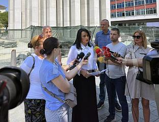 СПОМЕНИК ТРЕБА ДА БУДЕ СИМБОЛ СРПСКОГ СТРАДАЊА, А НЕ ПОЛИТИЧКЕ АМБИЦИЈЕ