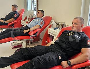 У АКЦИЈИ ДАВАЊА КРВИ 40 ПРИПАДНИКА ПОЛИЦИЈСКЕ УПРАВЕ