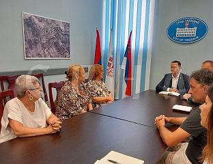 ГРАДОНАЧЕЛНИК УГОСTИО ЛАУРЕАTЕ НАГРАДЕ "ЗЛАTНИ ПЛАTАН"