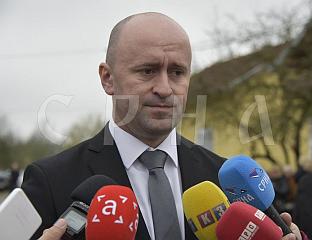 ЗЕЧЕВИЋ: ПОТВРДА ПРВОСТЕПЕНЕ ПРЕСУДЕ СИГНАЛ ЗА НЕСТАБИЛНУ БиХ