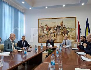 ЗЕЧЕВИЋ РАЗГОВАРАО СА ШИНДЕЛКОВОМ О МОГУЋНОСТИМА САРАДЊЕ