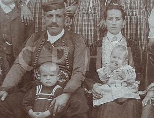 СЛУЖЕН ПАРАСТОС СРПСКИМ РОДОЉУБИМА УБИЈЕНИМ 1914. НА ДРИНСКИМ МОСТОВИМА
