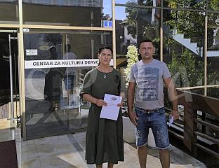 ПЈЕСНИК МАРКО МИЛОШЕВИЋ ДОНИРАО СРЕДСТВА У ХУМАНИТАРНЕ СВРХЕ