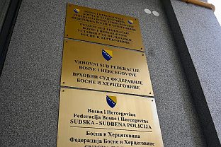 ПОТВРЂЕНА ОПТУЖНИЦА ПРОТИВ ОСАМ ЛИЦА ЗБОГ ДРОГЕ И ОРУЖЈА