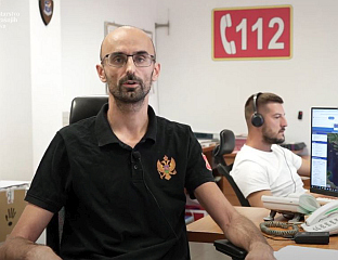 МИЋАНОВИЋ: АКТИВНИ ШУМСКИ ПОЖАРИ НА ВИШЕ ЛОКАЦИЈА, АЛИ СТАЊЕ БОЉЕ НЕГО ЈУЧЕ