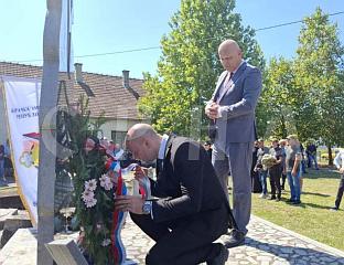 СЛУЖЕН ПОМЕН БОРЦИМА И ЦИВИЛИМА ПОГИНУЛИМ У ОДБРАНИ УМКЕ