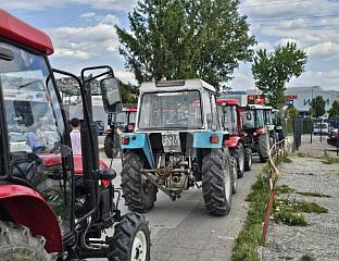 ПОЉОПРИВРЕДНИЦИ НЕ ОДУСТАЈУ ОД СВОЈИХ ЗАХТЈЕВА