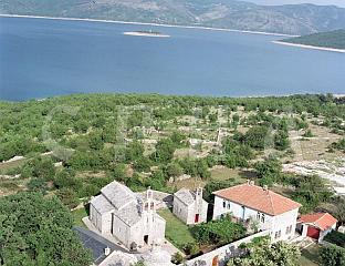 БИЛЕЋКО ЈЕЗЕРО, НЕКРОПОЛЕ СТЕЋАКА И ЦРКВА У ТРНОВОМ ДОЛУ - МАМАЦ ЗА ТУРИСТЕ