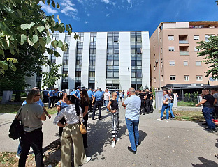 МИХАЈЛУ ЈОВИЋУ ЈЕДНОМЈЕСЕЧНИ ПРИТВОР, ЊЕГОВ ОТАЦ ПУШТЕН ДА СЕ БРАНИ СА СЛОБОДЕ