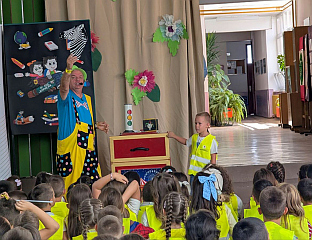 ПОЧЕЛА КАМПАЊА С ЦИЉЕМ УНАПРЕЂЕЊА БЕЗБЈЕДНОСТИ ДЈЕЦЕ У САОБРАЋАЈУ