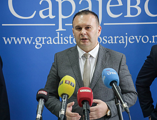 ЋОСИЋ: НОВА ВЛАДА - НАСТАВАК ПОЛИТИКЕ УСМЈЕРЕНЕ КА ОЧУВАЊУ СТАБИЛНОСТИ И НАПРЕТКА