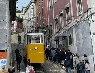 СРУШИЛА СЕ ЖИЧАРА У ЛИСАБОНУ, НАЈМАЊЕ ТРОЈЕ ПОГИНУЛИХ, ВИШЕ ОД 20 ПОВРИЈЕЂЕНИХ