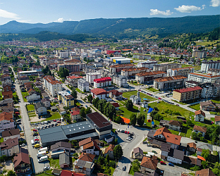 ОТВАРАЊЕ ДЈЕЧИЈЕГ ИГРАЛИШТА И СПОРТСКОГ ТЕРЕНА