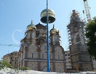 DOMES PLACED ON THE SERBIAN-RUSSIAN CHURCH