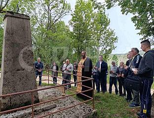 СЛУЖЕН ПАРАСТОС СРПСКИМ СТРАДАЛНИЦИМА У ДРУГОМ СВЈЕТСКОМ РАТУ