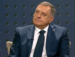 ТЕШКО ЈЕ БИТИ ПРЕДСЈЕДИК РЕПУБЛИКЕ ПРОТИВ КОЈЕ СЕ 30 ГОДИНЕ ВОДИ ХИБРИДНИ РАТ