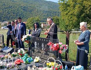ПОЧЕЛО ОБИЉЕЖАВАЊЕ ДАНА СЈЕЋАЊА НА ЖРТВЕ НАТО АГРЕСИЈE
