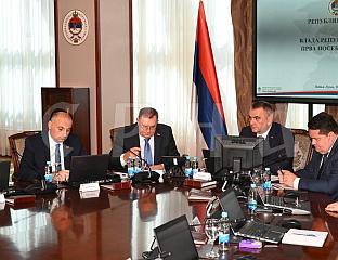 МИНИЋ: У НАРЕДНОМ ПЕРИОДУ РАД НА ОДБРАНИ ИНСТИТУЦИЈА И ЕКОНОМИЈИ