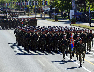 У БЕОГРАДУ ВОЈНА ПАРАДА "СНАГА ЈЕДИНСТВА"