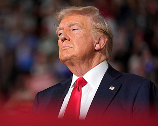 ТРАМП: АМЕРИКА ЗАРАЂУЈЕ НОВАЦ НА УКРАЈИНСКОМ СУКОБУ