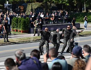 ЗАВРШЕНА ВОЈНА ПАРАДА, ПРИКАЗАНИ НОВИ РАКЕТНИ СИСТЕМИ ДОМЕТА И ДО 300 КИЛОМЕТАРА