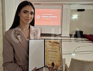 НИКОЛИНА ПЕРУЋИЦА СTУДЕНT ГЕНЕРАЦИЈЕ МЕДИЦИНСКОГ ФАКУЛTЕTА У ФОЧИ