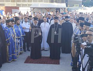 ПОЧЕЛА ПРВА СВЕТА АРХИЈЕРЕЈСКА ЛИТУРГИЈА У СРПСКО-РУСКОМ ХРАМУ
