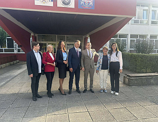 ГОЛУБОВИЋ: ЗА ДИГИТАЛНО ОПРЕМАЊЕ ХЕРЦЕГОВАЧКИХ ШКОЛА 180.000 КМ