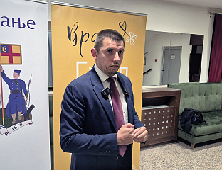 БИЈЕЉИНСКО ПОЗОРИШТЕ "СЕМБЕРИЈА" НАСТУПИЛО У ВРАЊУ