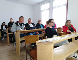 НАРЕДНА ТРИ МЈЕСЕЦА НИЖА ПРИМАЊА ФУНКЦИОНЕРИМА И ОДБОРНИЦИМА