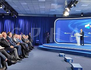 ПУТИН: НЕ МОЖЕ ЈЕДНА СИЛА ДА УПРАВЉА СВИЈЕТОМ