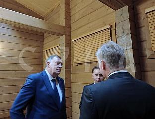 УОЧИО САСТАНКА СА ПУТИНОМ, ПРЕДСЈЕДНИКА ДОДИКА ПОЗДРАВИО ПЕСКОВ