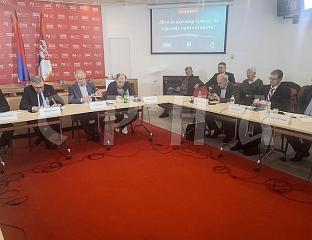ВЛАДАЈУЋА КОАЛИЦИЈА ИЗЛАСКОМ НА ИЗБОРЕ СПРЕЧАВА ПОСТАВЉАЊЕ ПОДОБНИХ