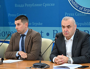 ОДЛУКУ О ПОСТУПАЊУ У ВЕЗИ СА ГАРАЖОМ ДОНИЈЕЋЕ ДИРЕКТОР УКЦ-а