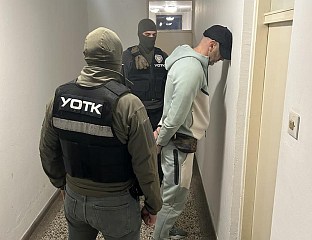 СЛОБОДЕ ЛИШЕНО СЕДАМ ЛИЦА, ПРЕТРЕСИ НА 11 ЛОКАЦИЈА
