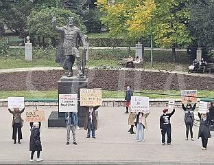 УРСУЛА ФОН ДЕР ЛАЈЕН НИЈЕ ДОБРОДОШЛА У САРАЈЕВО