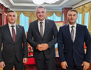 СТАНИШИЋ И ШКИПИНА СА ПРЕМИЈЕРОМ О РАЗВОЈНИМ ПРОЈЕКТИМА У ПАЛАМА И САРАЈЕВСКО-РОМАНИЈСКОЈ РЕГИЈИ