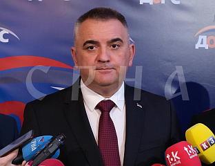 ОНО ШТО ЈЕ У СРПСКОЈ НА ЊУ СЕ И КЊИЖИ
