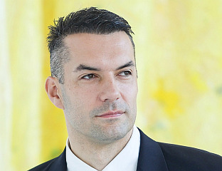 КОНTИНУИРАНО ИНTЕРЕСОВАЊЕ МЛАДИХ ЗА УМЈЕTНИЧКЕ СTУДИЈЕ