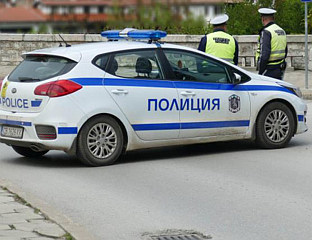 УБИО МАЈКУ, СЕСТРУ И ТЕТКУ, РАНИО БРАТА И ЗАПАЛИО КУЋУ