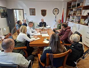 ПРЕДСТАВНИЦИ ДВА ЗАВОДА О ПРОГЛАШЕЊУ ЗАШТИЋЕНИМ ПОДРУЧЈА ВЕЛИКОГ СТОЦА