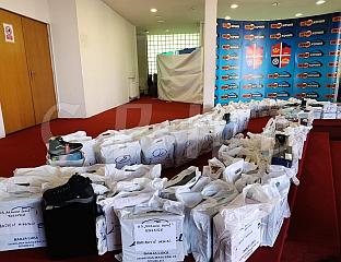ПРЕДУЗЕЋЕ "БОНЕЛ" ДОНИРАЛО ЗИМСКУ ОБУЋУ ЗА 133 УЧЕНИКА