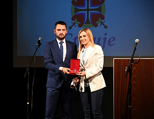ЂУРЂЕВИЋ СТАМЕНКОВСКИ: СРПСКИ НАРОД НЕ СМИЈЕ ДОЗВОЛИТИ ДА МУ ДРУГИ ПИШУ ИСТОРИЈУ