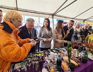 КАЛАБУХОВ И КУЗМИЋЕВА НА "ДАНИМА МЕДА, РАКИЈЕ И КОТЛИЋА"