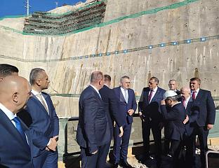 OFFICIALS VISIT SUPPLY TUNNEL FOR DABAR HYDROPOWER PLANT