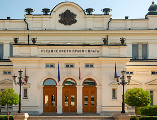 СОФИЈА ПОКУШАВА ДА СПРИЈЕЧИ ЗАТВАРАЊЕ ЈЕДИНЕ РАФИНЕРИЈЕ